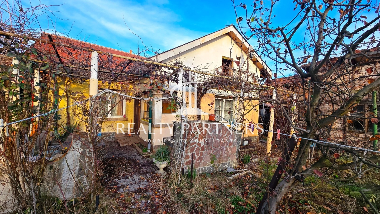 Продава КЪЩА - кв. Рудничар, гр. Перник