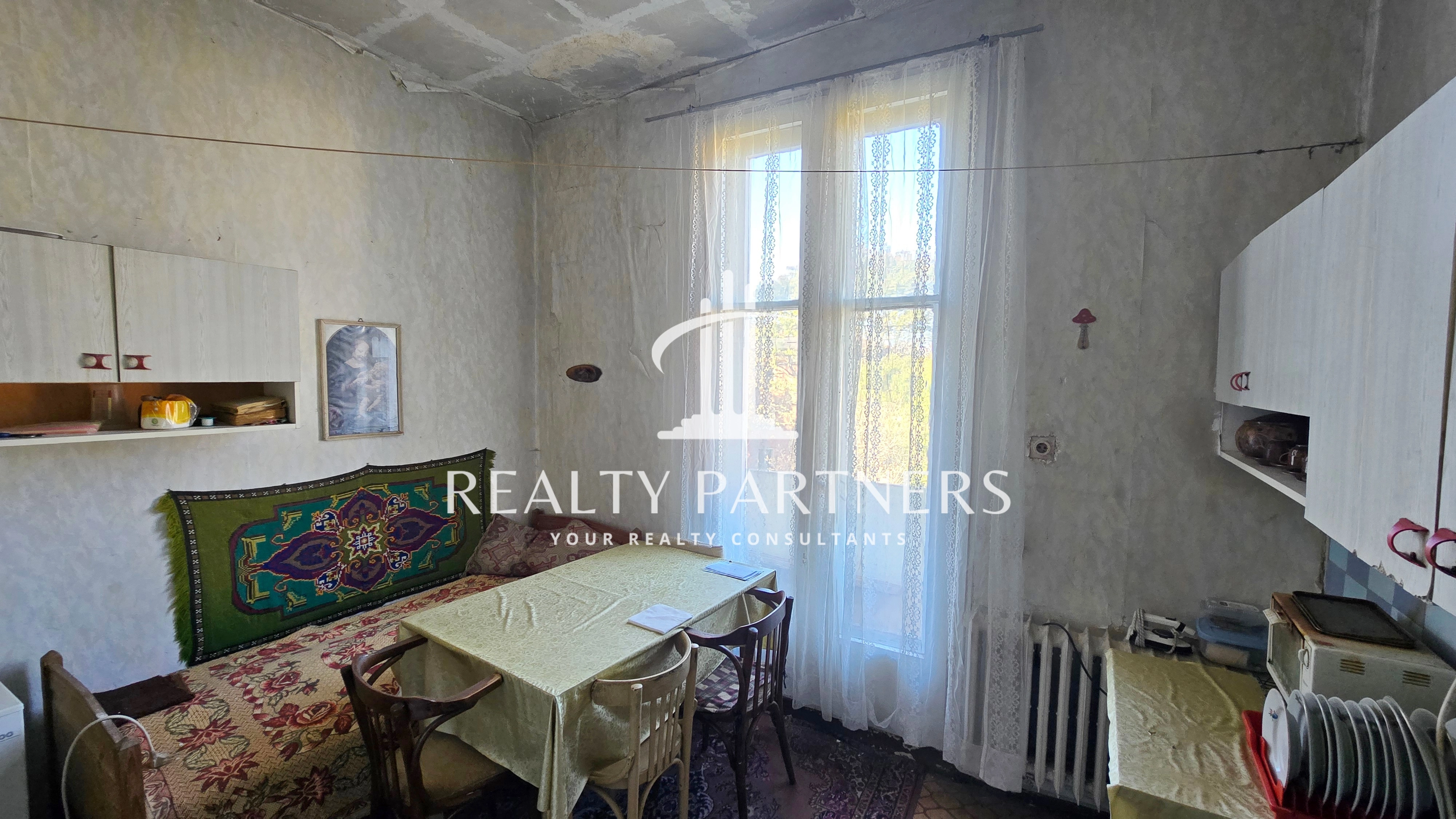 Продава 3-СТАЕН - кв. Изток, гр. Перник