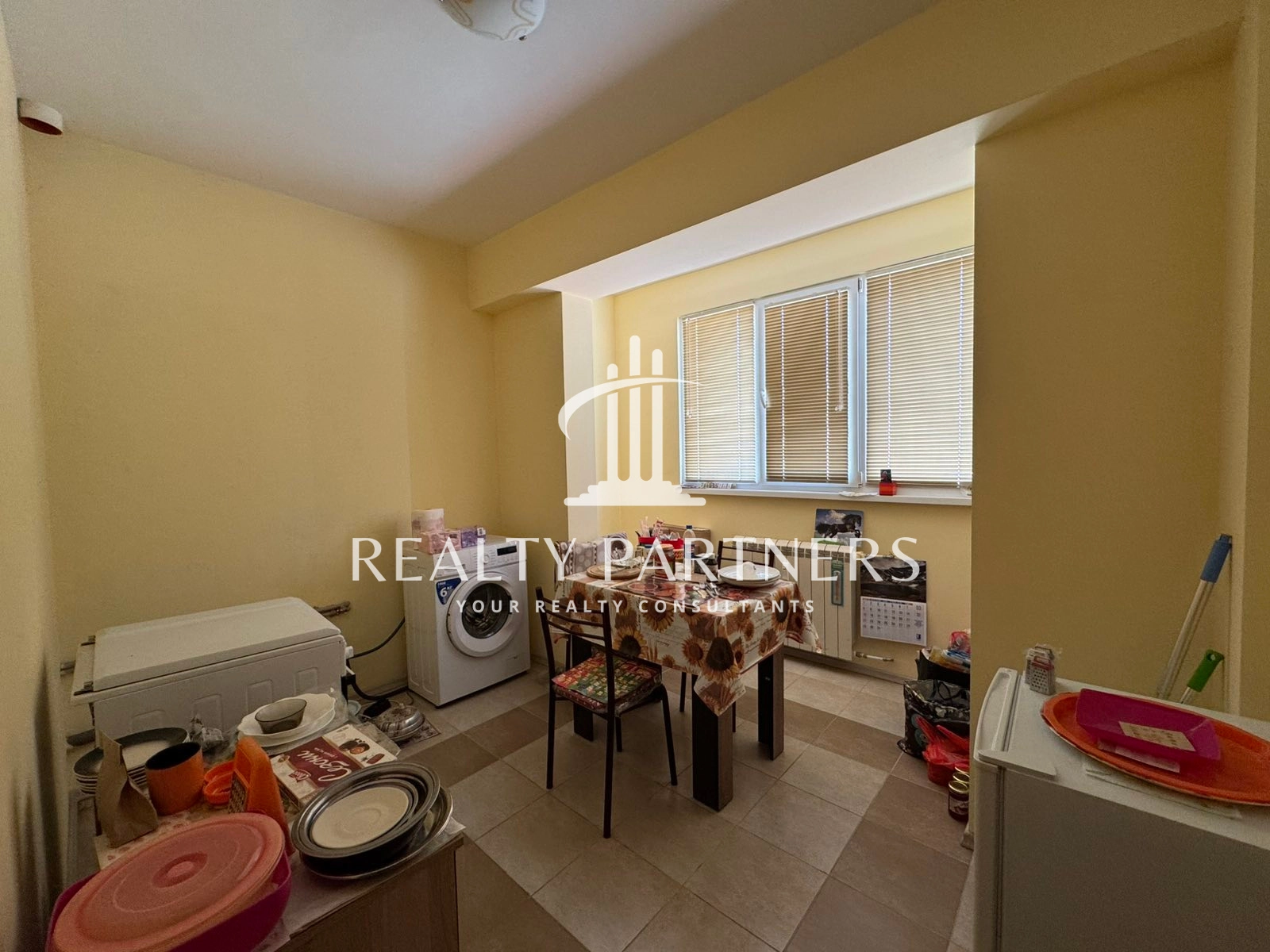 Продава 2-СТАЕН – кв. Изток, гр. Перник