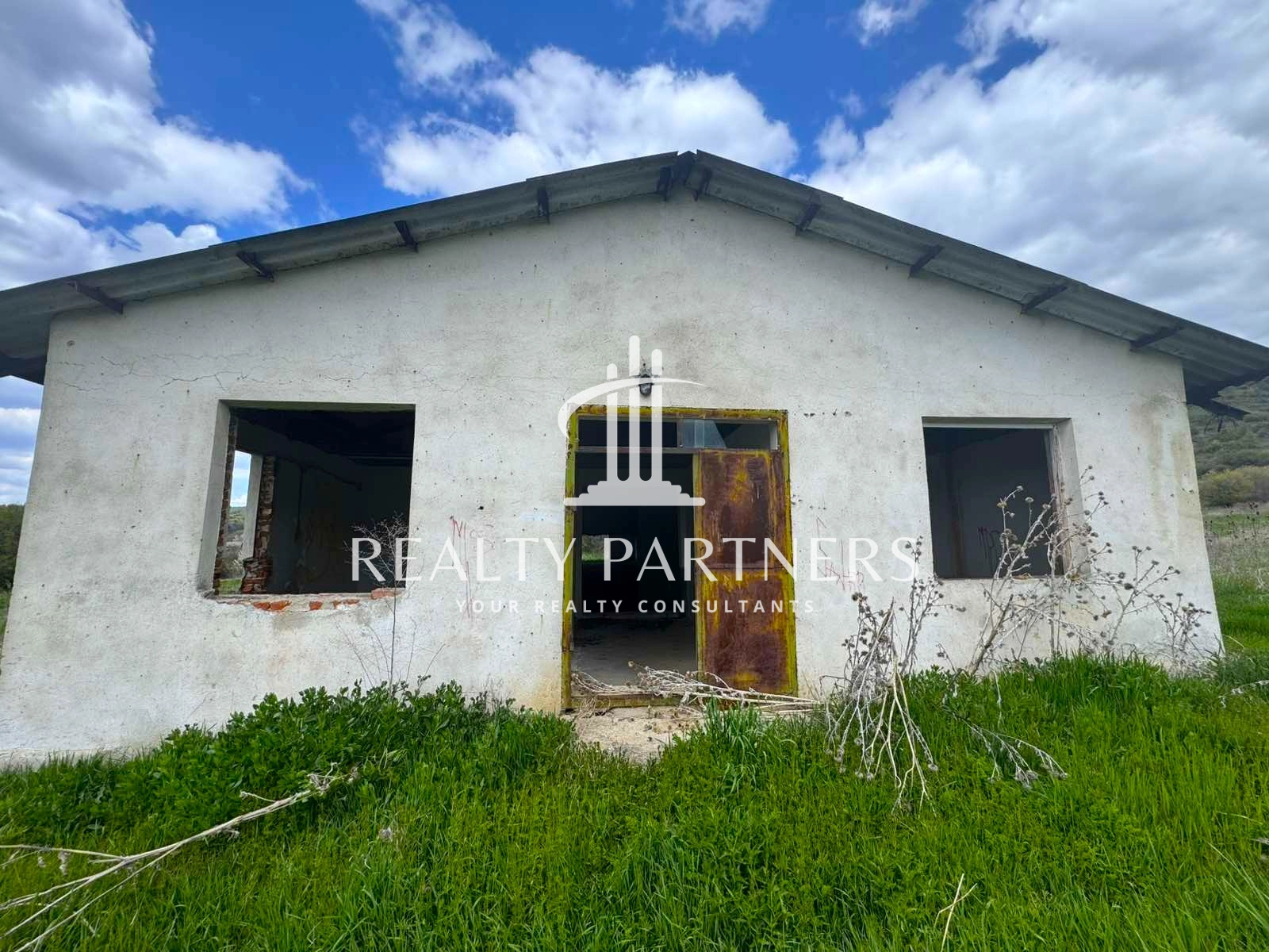 Продава ПАРЦЕЛ - с. Долни Романци, обл. Перник