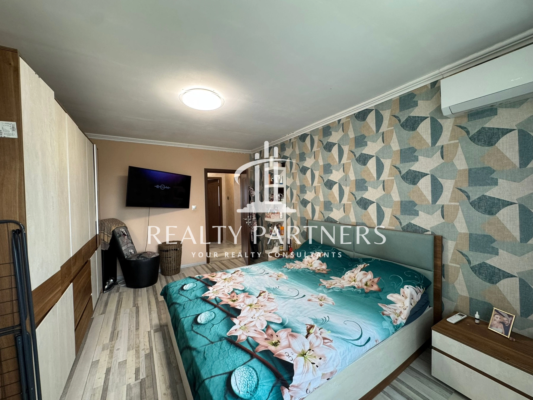 Продава 3-СТАЕН - кв. Тева, гр. Перник
