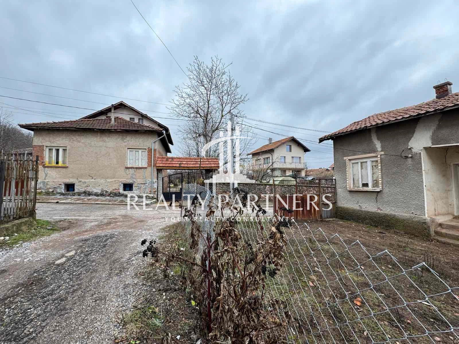 Продава ПАРЦЕЛ - с.Ноевци, обл. Перник