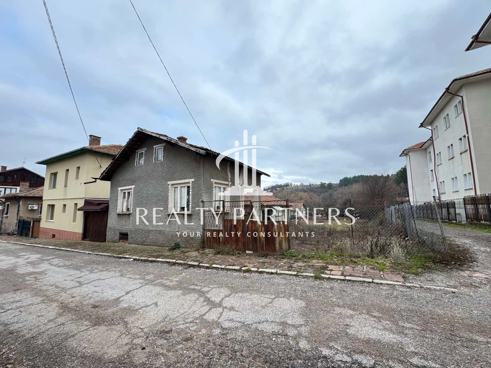 Продава ПАРЦЕЛ - с.Ноевци, обл. Перник