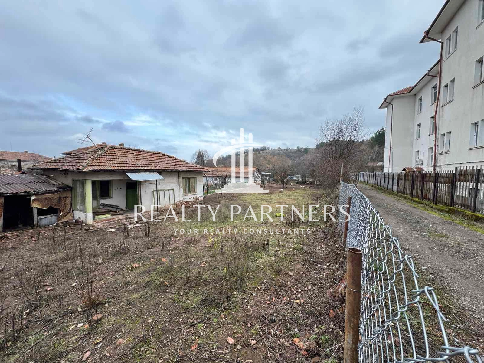 Продава ПАРЦЕЛ - с.Ноевци, обл. Перник
